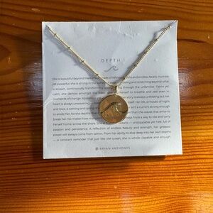 Elegant Gold Necklace